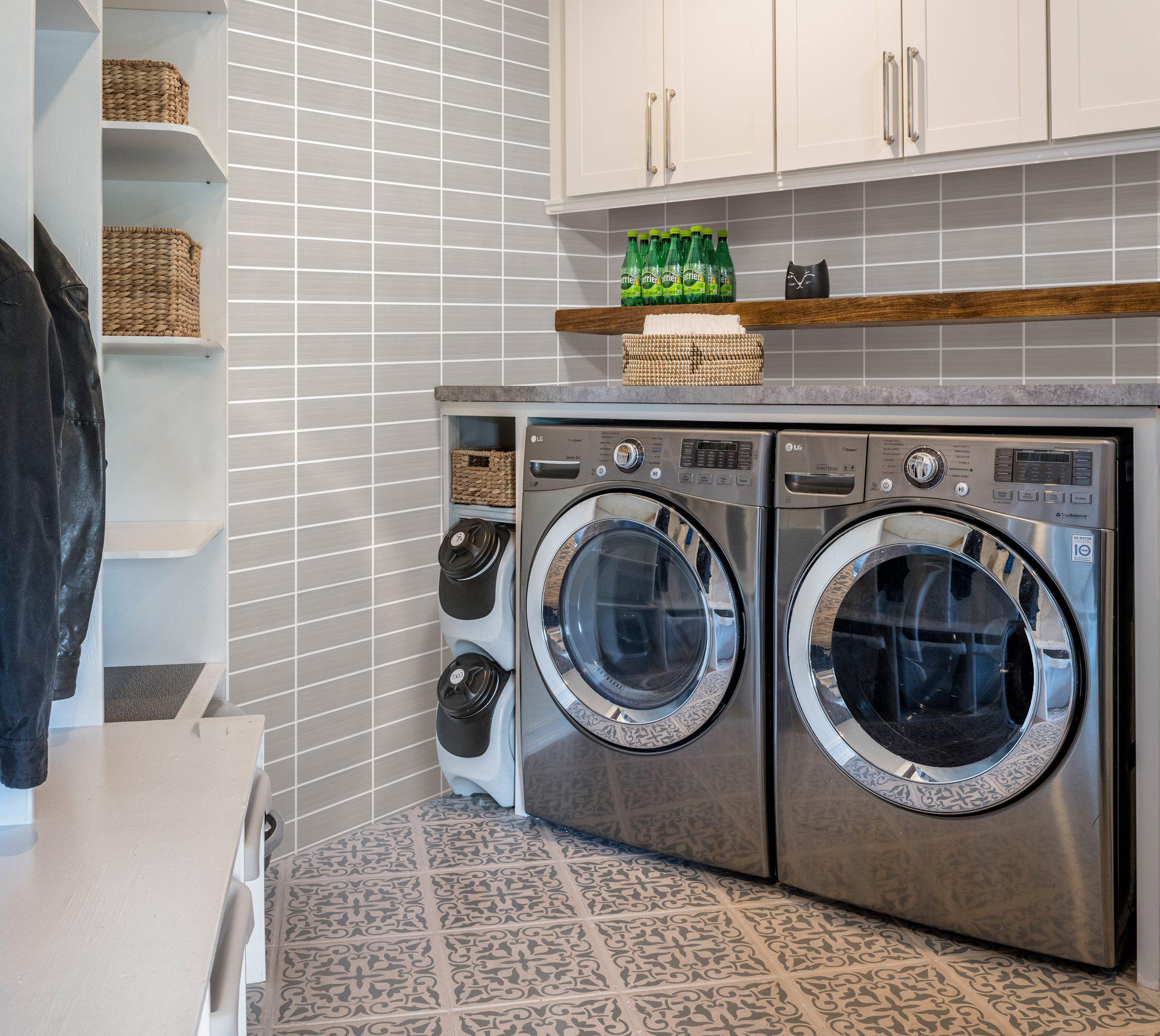 Retail chains | akadeco Slat Design Textured Mold Proof White Foam Wall Sticker|IXPE|Modern style | Wooden | living room|Moisture-resistant|40cm*40cm|OEM abstractpeelstickwallpaper.com