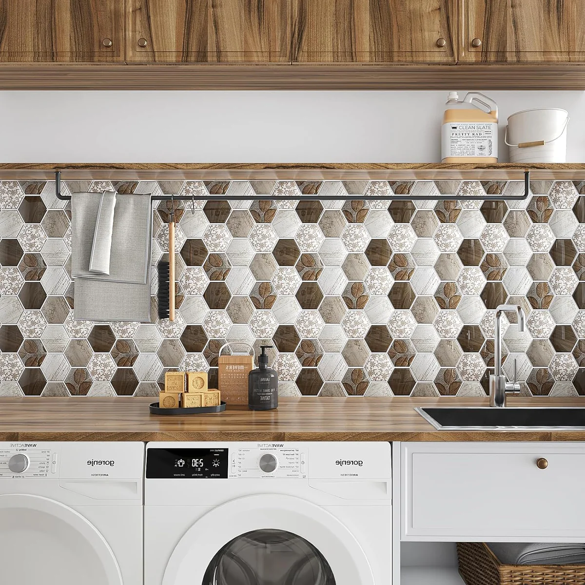 Factory Selling | Peel and Stick Backsplash Wall Tile | PU+PVC | Modern Home Upgrade | Kitchen & Bathroom | Removable Tile Backsplash | 25.4cmx25.4cm | OEM | akadeco abstractpeelstickwallpaper.com